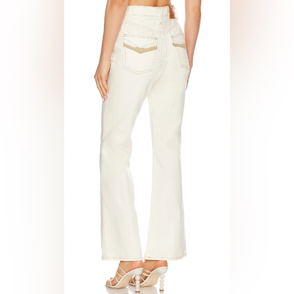 Levi’s 70s High Flare Jeans in 77 Sunny Cream - Picture 2 of 11